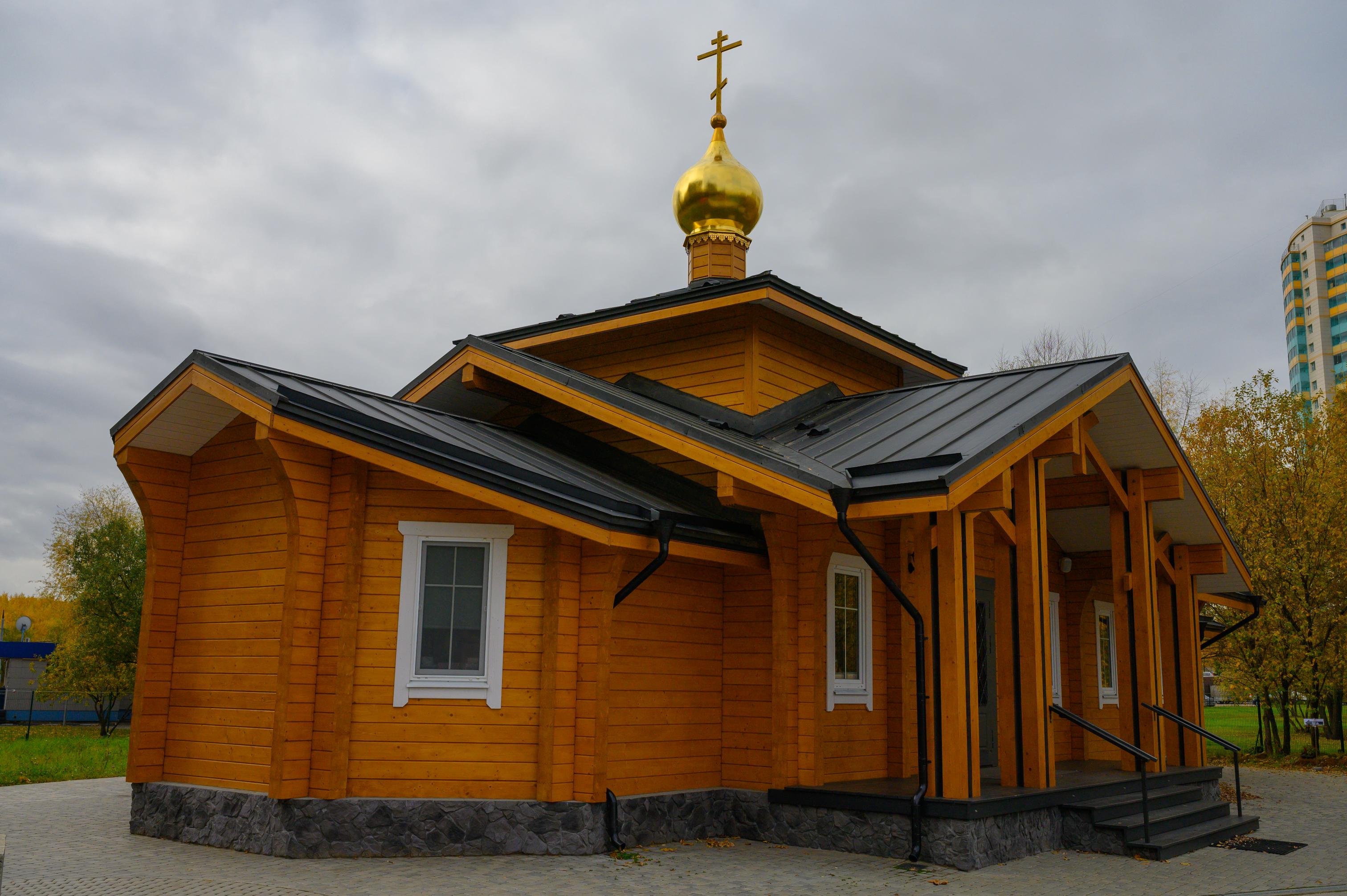 храмы в честь святых