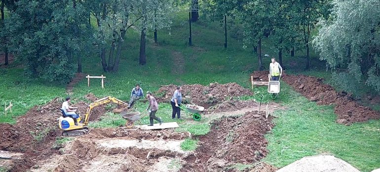 Строим храм своими силами