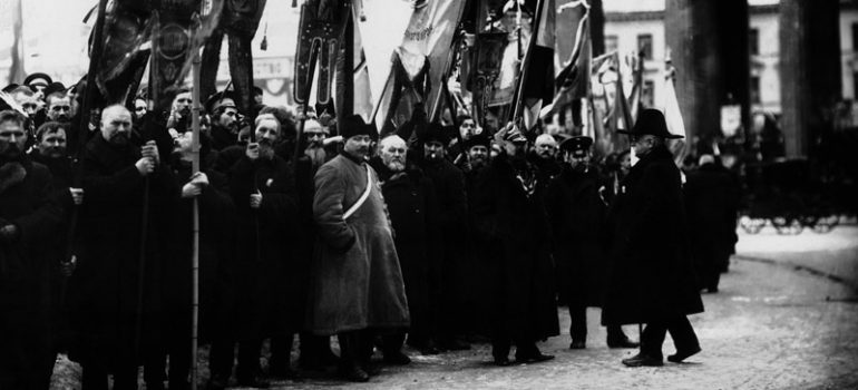 1905 год. В Москве основана «Русская монархическая партия»