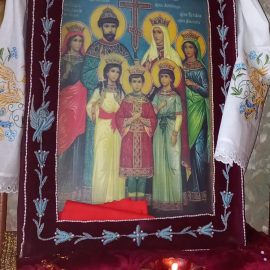 Оставили пристрастия по молитвам к Царственным мученикам