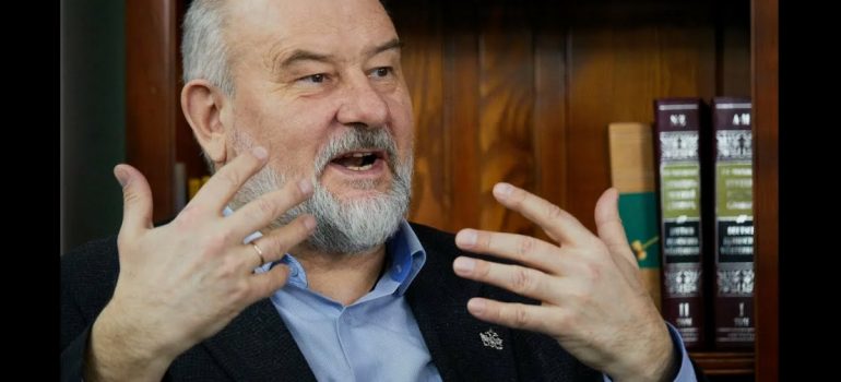 Конспирология и никакой кампании по деканонизации Государя?